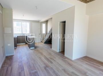 Departamento · 78m² · 3 Ambientes · 1 Cochera · Townhouse en Venta 3 Ambientes con Jardin Privado en Aldeana Pilar