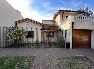 Casa de 5 ambientes, La Matanza · Casa 5 Amb, Gge 3 Autos