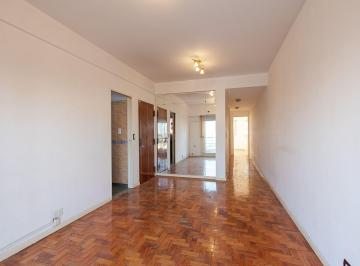 Departamento · 31m² · 2 Ambientes · Venta Depto 2amb Balcon Oportunidad Caseros Permut