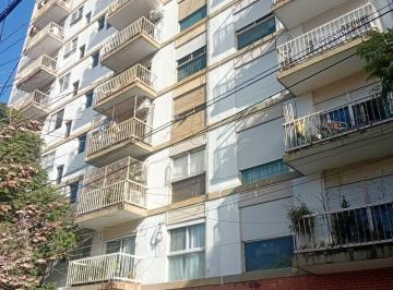 Departamento de 3 ambientes, Vicente López · Excelente Departamento de 3 Amb con Cochera a m del Puerto de Olivos