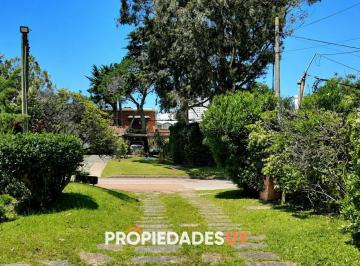 Foto1 · Propiedad a 50 m de Playa Mansa - 5 Dorm.