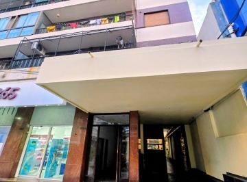 Departamento de 2 ambientes, Vicente López · En Alquiler Departamento 2 Ambientes con Balcón | Piso Alto | Excelente Ubicación Sobre Av Maipú