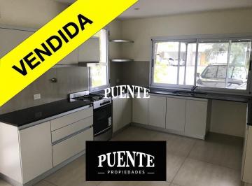 Casa · 278m² · 6 Ambientes · 2 Cocheras · Casa 3 Dorm Escritorio Ó 4º Dorm Altillo Pileta Clim. en Saint Thomas Este
