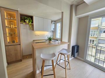 Departamento de 2 ambientes, Mar del Plata · En Venta. Excelente Departamento de Dos Ambientes a La Calle con Balcón Francés - Mar del Plata