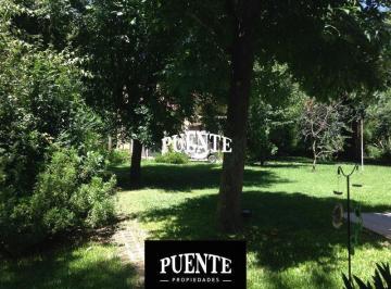 Casa · 200m² · 5 Ambientes · Saint Thomas - Sobre 3 Lotes (2500 M²)