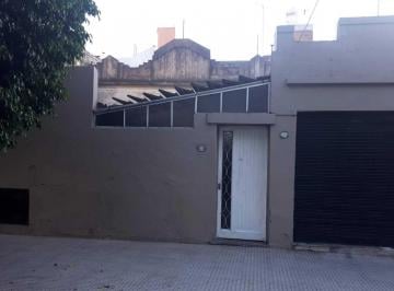 Casa · 130m² · 3 Ambientes · Casa 3 Ambientes Terreno 130 m² a Reciclar en Venta en Villa Devoto, Capital Federal, Buenos Aires
