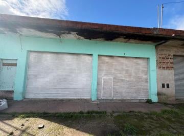 Casa · 130m² · 3 Ambientes · Venta Casa con 2 Locales - El Gaucho