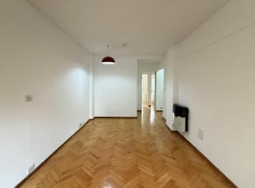 Departamento · 59m² · 3 Ambientes · Semipiso de 2 Dorm. Remodelado