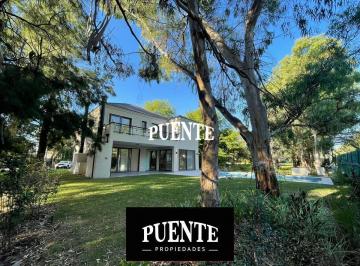 Casa · 258m² · 6 Ambientes · 1 Cochera · Casa 4 Dorm. - Saint Thomas Oeste - Venta con Renta 2026