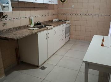 Departamento de 4 ambientes, Rosario · Sarmiento 450 - 2 Dorimitorios - Contrafrente