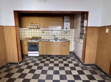 PH · 77m² · 5 Ambientes · Venta - Casa en PH de Dos Dorm. - La Tablada