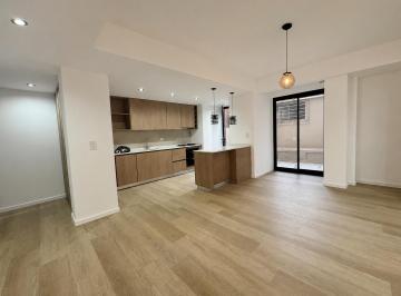 Departamento · 76m² · 3 Ambientes · Venta - Departamento 2 Dorm. Reciclado de Autor - Centro