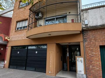 Departamento de 2 ambientes, Villa Urquiza · Dto. 2 Amb. C/frente - Balcon - Excelente!