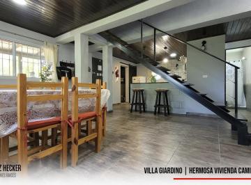 Casa · 128m² · 3 Ambientes · 1 Cochera · Casa en Villa Giardino con Vista a Las Sierras