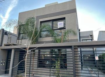 Departamento de 2 ambientes, Esteban Echeverría · Departamento en Alquiler Seminuevo en El Centro de Monte Grande