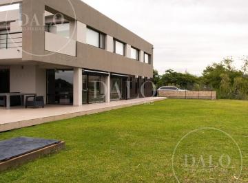 Casa · 522m² · 6 Ambientes · 6 Cocheras · Casa en Venta La Isla Nordelta