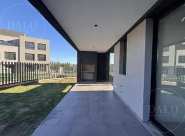 Casa · 161m² · 5 Ambientes · 2 Cocheras · Casa en Serenity a Estrenar