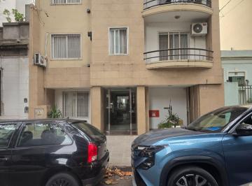Departamento de 2 ambientes, Agronomía · Excelente Departamento Muy Luminoso Piso Alto con Mb Vista - Dormitorio con Doble Placard en Suite
