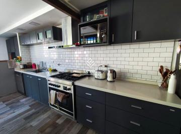 Casa · 290m² · 7 Ambientes · 2 Cocheras · Casa en Venta en Unquillo 3 Dorm Pileta Apto Credito