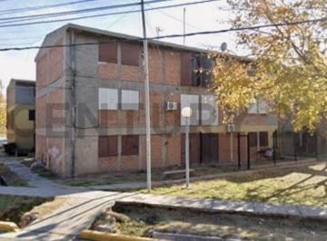 Departamento · 79m² · 5 Ambientes · 1 Cochera · Venta de Departamento