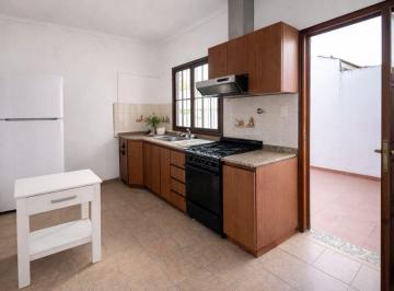 Casa · 90m² · 3 Ambientes · 1 Cochera · Casa Venta Quilmes 3 Ambientes Los Cedros Parque