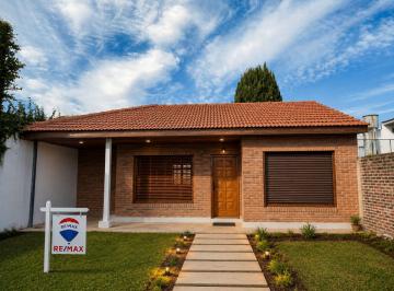 Casa · 90m² · 3 Ambientes · 1 Cochera · Casa Venta Quilmes 3 Ambientes Los Cedros Parque