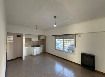 Departamento · 45m² · 2 Ambientes · Departamento Dos Ambientes en Alquiler Patio Propio en Wilde