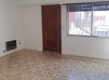 PH de 3 ambientes, Villa Santa Rita · Excelente PH Contra Frente 1° Piso por Escalera