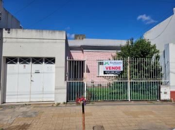 Casa de 3 ambientes, Berisso · Casa en Venta - 12 E/ 166 y Av Montevideo