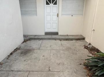 PH · 50m² · 3 Ambientes · 1 Cochera · Alquiler 10 63 y 64 PH 2 Dorm. con Cochera