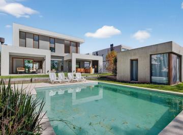 Casa · 239m² · 7 Ambientes · 2 Cocheras · Casa en Alquiler Estancias del Rio, Estancias del Pilar, Pilar, Gba Norte