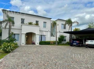 Casa · 12000000ha · 5 Ambientes · 4 Cocheras · Casa en Venta en Los Castores, Nordelta, Tigre