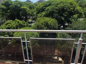 Departamento de 3 ambientes, Villa Urquiza · Muy Buen Dpto 3 Amb con Bcon Corrido Frente a La Plaza