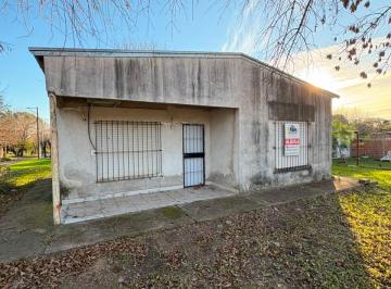 Casa de 2 ambientes, San José · Se Vende Casa