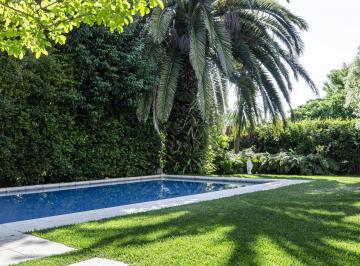 Casa · 267m² · 5 Ambientes · 2 Cocheras · La Posta, Horqueta