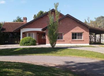 Casa · 4 Ambientes · 3 Cocheras · Casa - Canning (Ezeiza)