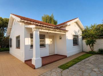PH de 3 ambientes, San Isidro · PH 3 Ambientes con Entrada Independiente y Gran Jardín Privado – San Isidro