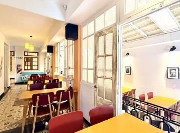 Local comercial · 104m² · 4 Ambientes · Alquiler Ideal Emprendimiento Eventos o Gastronomía