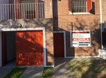Casa · 150m² · 4 Ambientes · 1 Cochera · Se Alquila Duplex en Barrio Nuevo Poeta Lugones