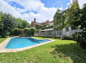 Casa · 270m² · 6 Ambientes · 2 Cocheras · Casa en Venta en Martinez - San Isidro