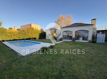 Casa · 110m² · 4 Ambientes · Casa - Los Talas