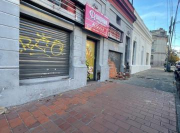 Local comercial , La Plata · Local Comercial de 130 m² en Alquiler en La Plata