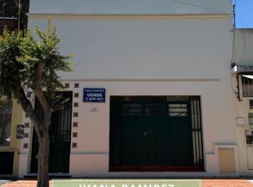 Casa · 220m² · 8 Ambientes · 1 Cochera · Se Vende Casa 8 Amb. Lista Para Escriturar - Luján Centro