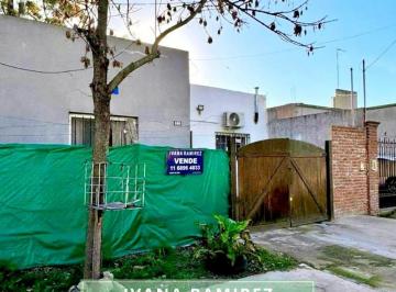 Casa · 312m² · 4 Ambientes · Casa en Venta - General Rodriguez.