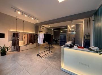 Local comercial de 3 ambientes, Córdoba · Alq Hermoso Local - Nva Cba - 80 m² - Ideal Indumentaria Ya Que Pueden Aprovechar Lo Existente