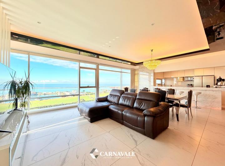 Departamento · 200m² · 5 Ambientes · 2 Cocheras