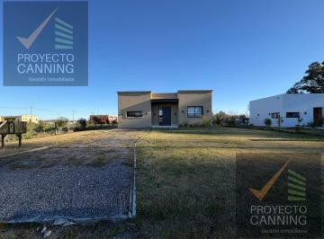 Casa · 600m² · 3 Ambientes · 2 Cocheras · Casa en Venta Amoblada en Barrio Candil Joven Guernica