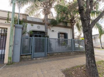 Casa · 105m² · 9 Ambientes · 1 Cochera · Casa en Santa Fe