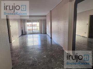 Departamento · 116m² · 4 Ambientes · 1 Cochera · Semipiso de 4 Ambientes con Cochera Frente a Pza. Misericordia Flores