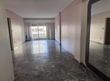 Departamento · 116m² · 4 Ambientes · 1 Cochera · Semipiso de 4 Ambientes con Cochera Frente a Pza. Misericordia Flores